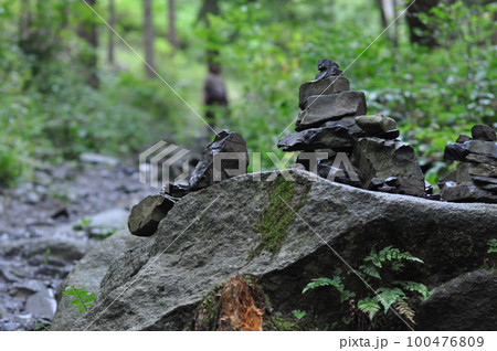 Closeup shot of quarry stones stacked in balance in the Oker valley in the Harz mountains in Germany 100476809