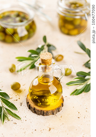 Bottle of fresh extra virgin olive oil Bottle of fresh extra virgin olive oil 100477090