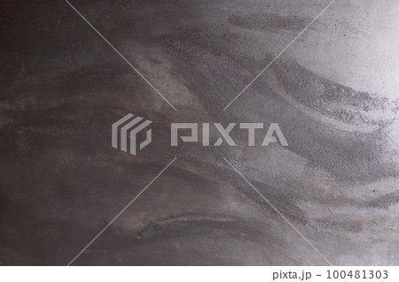 モデリングペーストと水彩絵の具を使って描いた抽象画 背景用モノクロのイメージ写真 100481303