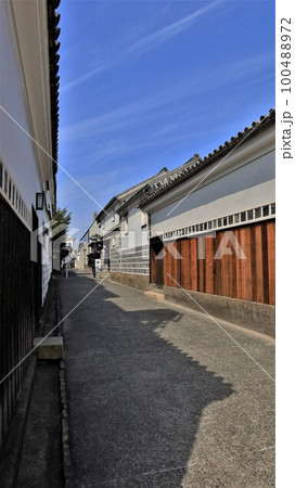倉敷美観地区・路地裏の風景(岡山県倉敷市) 倉敷美観地区・路地裏の風景(岡山県倉敷市) 100488972