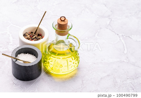 Various spices in small bowls Various spices in small bowls 100490799
