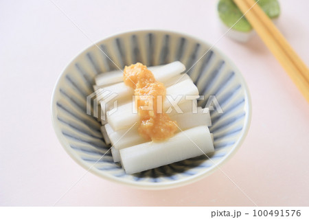 山うどの辛子酢味噌あえ 100491576