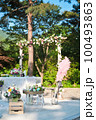 Small wedding is a popular wedding in modern 100493863