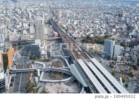 【岐阜駅】岐阜市の街並みと鉄道風景 100495012