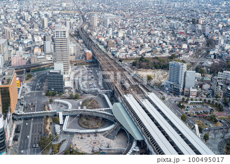【岐阜駅】岐阜市の街並みと鉄道風景 100495017