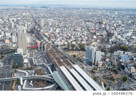 【岐阜駅】岐阜市の街並みと鉄道風景 100496376