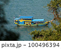 High angle shots of different ships It is docked at a Floating Piers on the beach on an island 100496394