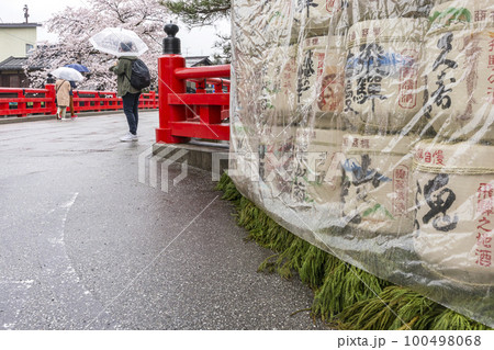220414雨の高山祭z071 100498068