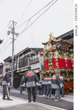 220415雨の高山祭z076 100500616