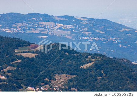Mountain landscape of Cirone Pass, Toscano Emiliano Park in Parma province, Italy 100505805