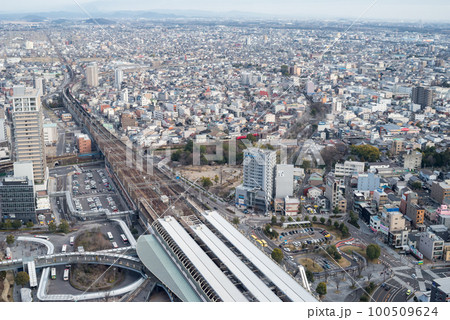 【岐阜駅】岐阜市の街並みと鉄道風景 100509624