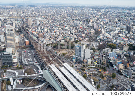 【岐阜駅】岐阜市の街並みと鉄道風景 100509628