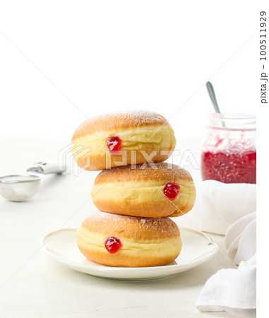 freshly baked jelly donuts freshly baked jelly donuts 100511929