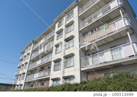 どこにでもある県営住宅 100513090