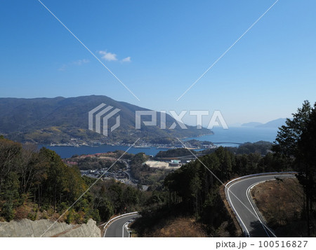 上関町「上盛山登山道路から眺めた上関海峡」 100516827