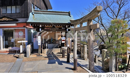 神戸北野天満神社・叶い鯉(兵庫県神戸市中央区) 神戸北野天満神社・叶い鯉(兵庫県神戸市中央区) 100518329