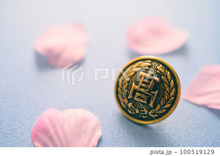 学生生活 100519129