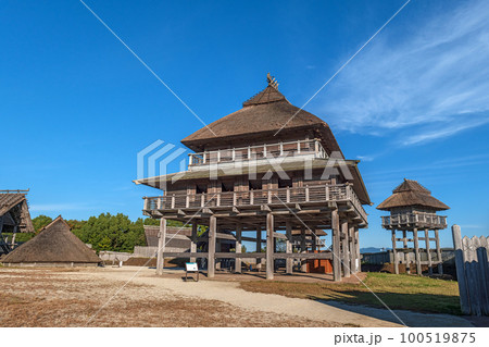 佐賀 吉野ヶ里遺跡 北内郭の主祭殿 佐賀 吉野ヶ里遺跡 北内郭の主祭殿 100519875