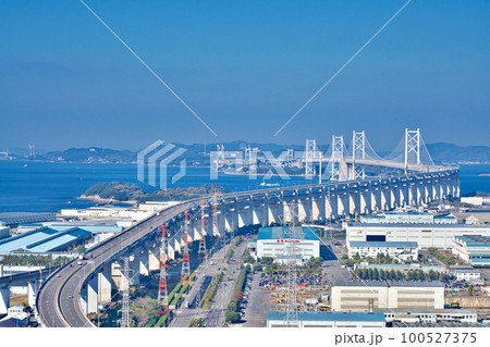 【聖通寺山展望台より瀬戸大橋】 香川県綾歌郡宇多津町平山 100527375