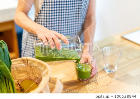 食生活 グリーンスムージー 野菜 オーガニックライフ 食生活 グリーンスムージー 野菜 オーガニックライフ 100528944