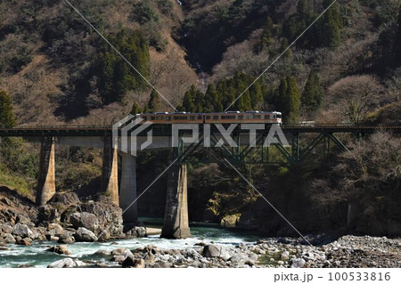 JR東海キハ25形気動車 100533816