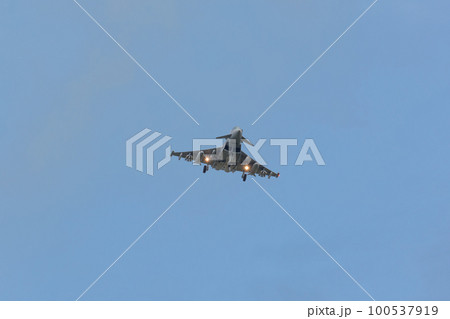 イギリス空軍タイフーンFGR4着陸進入 イギリス空軍タイフーンFGR4着陸進入 100537919