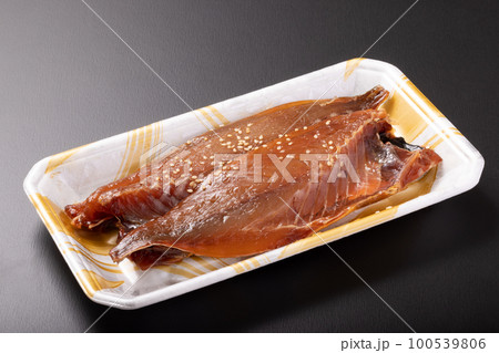 アジみりん干し 100539806