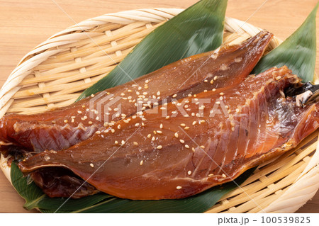 アジみりん干し 100539825