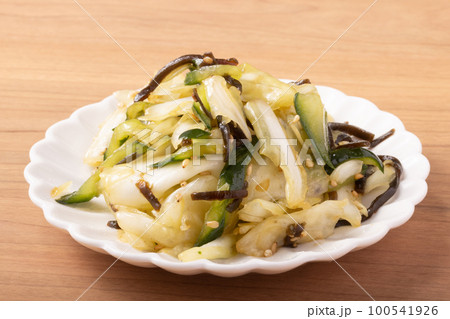 キャベツときゅうりの塩昆布和え 100541926