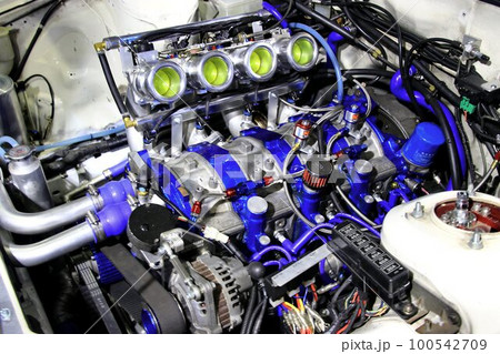 高出力・高回転!! 電気モーターの様な滑らかな回転フィール… 4ローターのロータリーエンジン 高出力・高回転!! 電気モーターの様な滑らかな回転フィール… 4ローターのロータリーエンジン 100542709