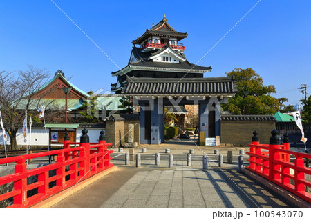 【愛知県】五条川の大手橋と清州城 100543070