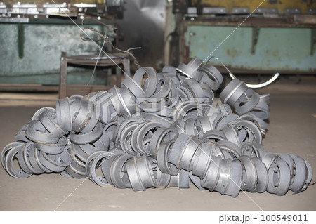 Metal blanks of the ring in the metallurgical shop of the plant. Metal blanks of the ring in the metallurgical shop of the plant. 100549011