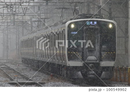 冬の宇都宮線E131系（6両編成：宇都宮⇔黒磯） 100549902