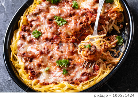 baked spaghetti with ground beef, sauce, cheese baked spaghetti with ground beef, sauce, cheese 100551424