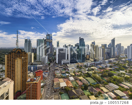 フィリピン・マニラ首都圏マカティの高層ビル群眺望 / Makati