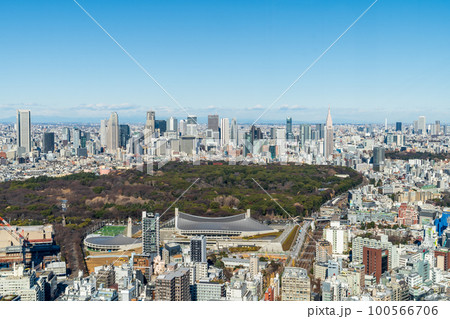 「東京都」渋谷スカイから新宿方面のビル群をの望む 100566706