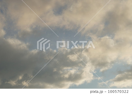 空 100570322