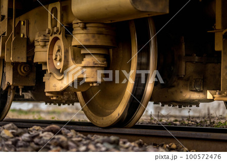 車輪と車軸との写真素材 [100572476] - PIXTA