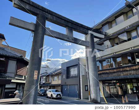 宇治の県商店街を観光 宇治の県商店街を観光 100577990