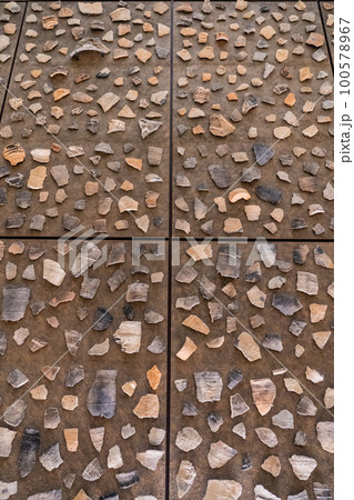 世界文化遺産　三内丸山遺跡　縄文時遊館　縄文ビッグウォール（青森県青森市） 100578967