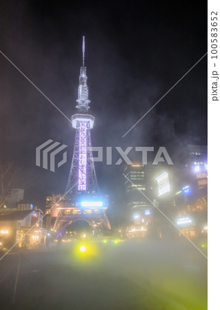 名古屋市の夜景 電波塔のある風景 名古屋市の夜景 電波塔のある風景 100583652