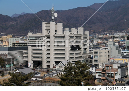 甲府駅前に建つ山梨文化会館 100585197