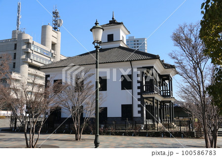 美しい擬洋風建築の甲府市藤村記念館 美しい擬洋風建築の甲府市藤村記念館 100586783