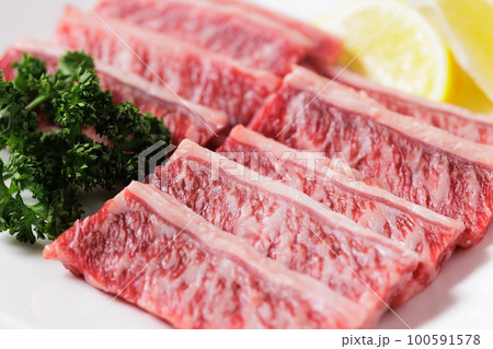カルビ　焼肉 100591578