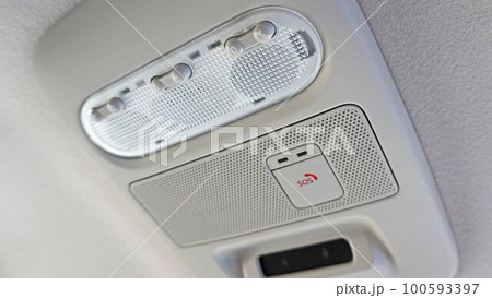 ルームライトと緊急通報ボタン 100593397