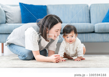 赤ちゃん ママ 子育て 赤ちゃん ママ 子育て 100594188