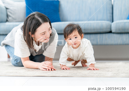 赤ちゃん ママ 子育て 赤ちゃん ママ 子育て 100594190