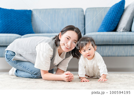赤ちゃん ママ 子育て 赤ちゃん ママ 子育て 100594195
