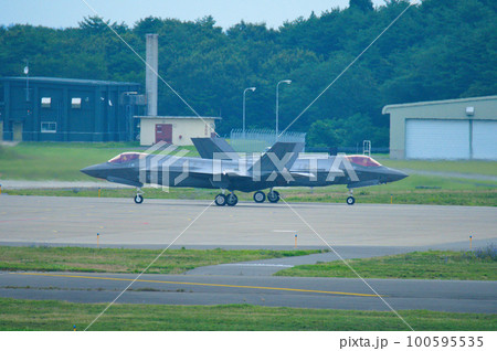ステルス戦闘機 F-35A ステルス戦闘機 F-35A 100595535