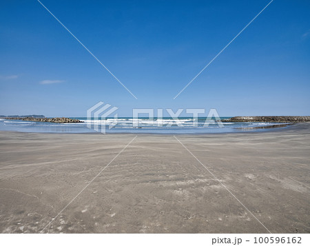 3月春の大原海岸 3月春の大原海岸 100596162